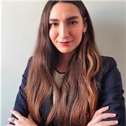 Laureata Magistrale in lingua e cultura cinese presso l'Università Ca' Foscari di Venezia offre lezioni di cinese mandarino